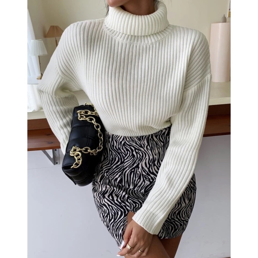 Shein Cream Turtle Neck Sweater Size S